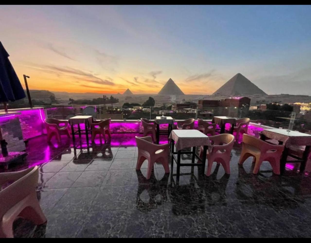 Pyramids And Sphinx Hotel Kafret el-Gabal Eksteriør billede