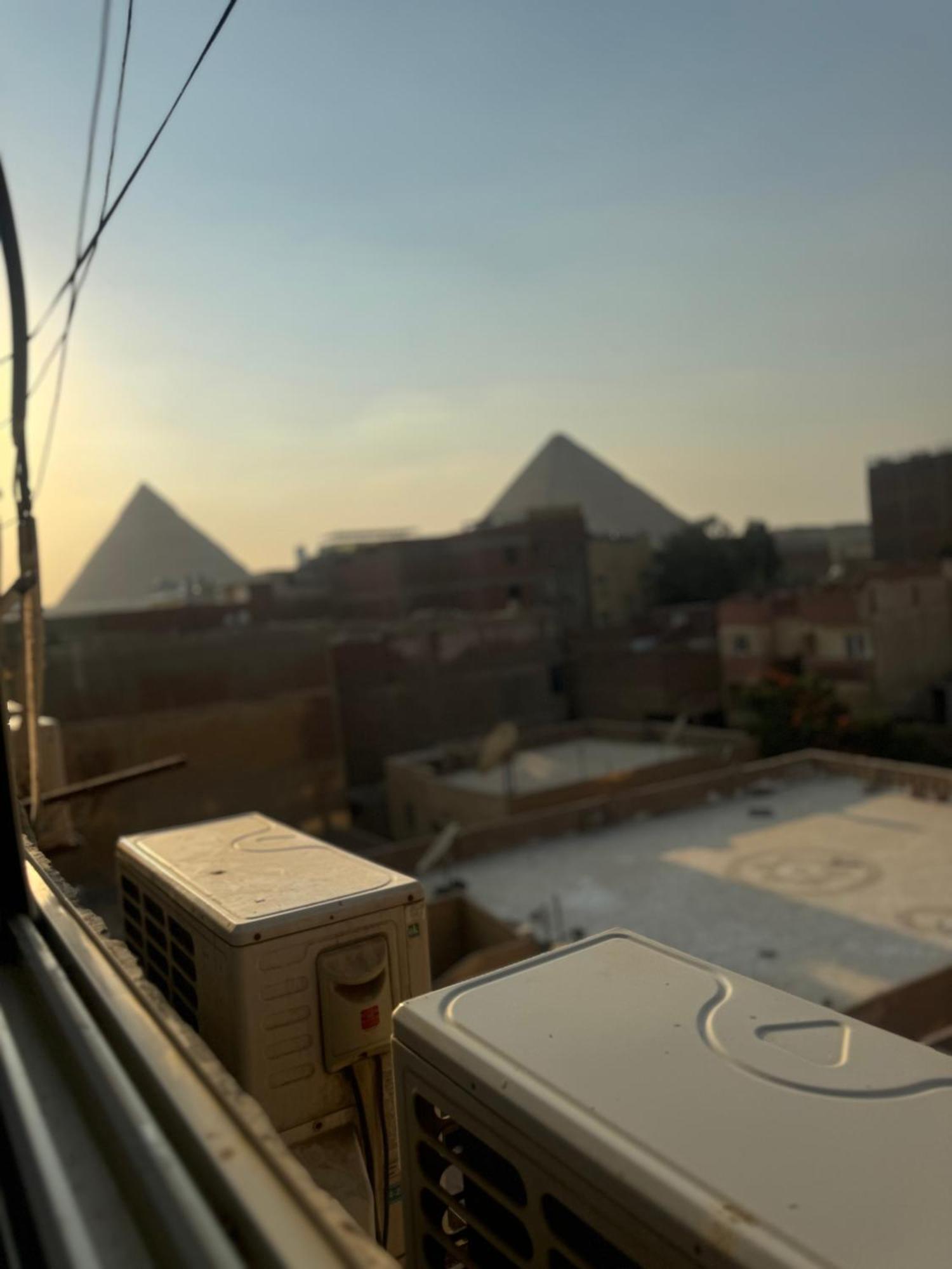 Pyramids And Sphinx Hotel Kafret el-Gabal Eksteriør billede